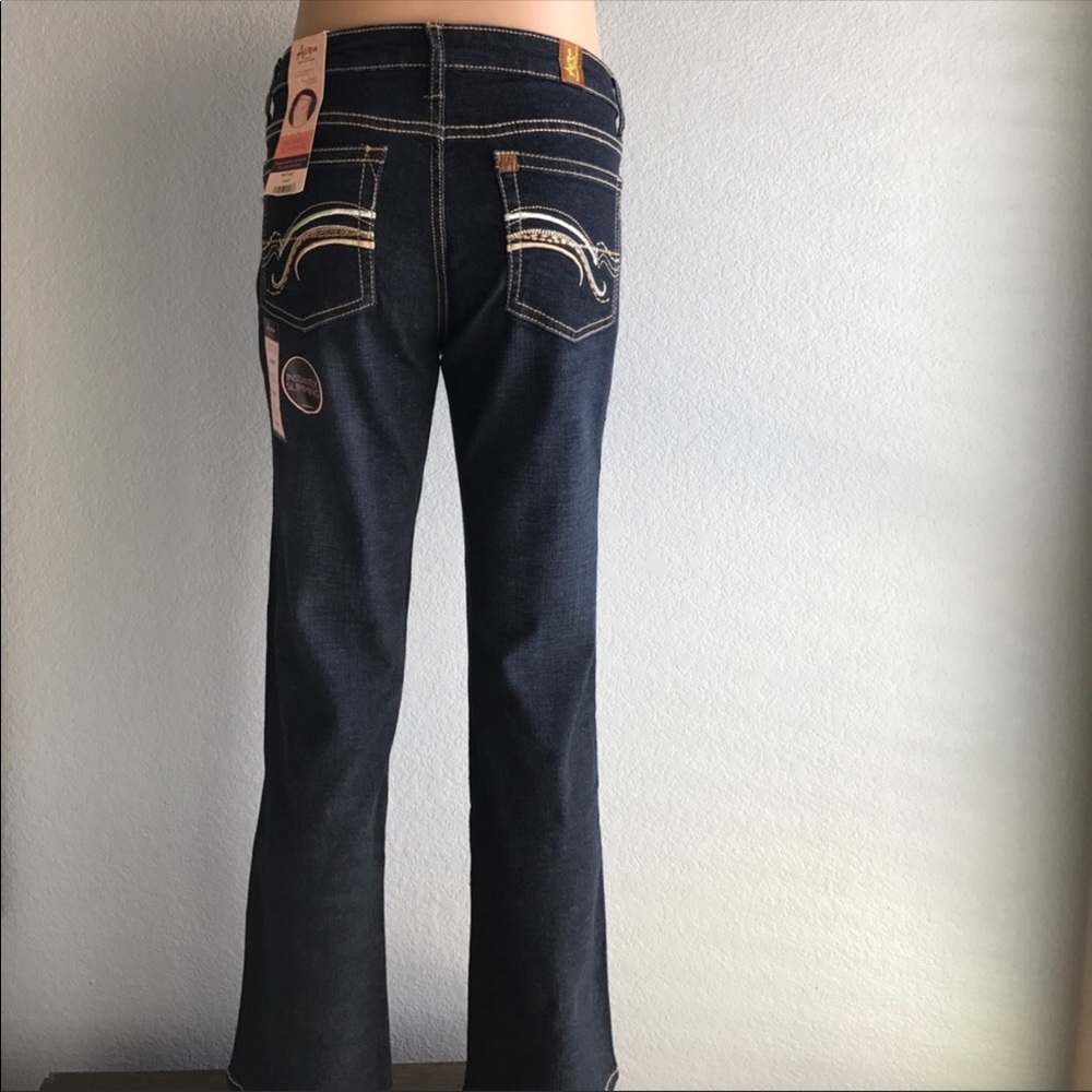 Women’s wrangler rock 47 jeans dark wash